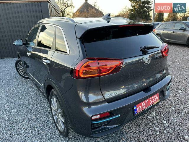 Серый Киа Niro, объемом двигателя 0 л и пробегом 55 тыс. км за 18899 $, фото 11 на Automoto.ua