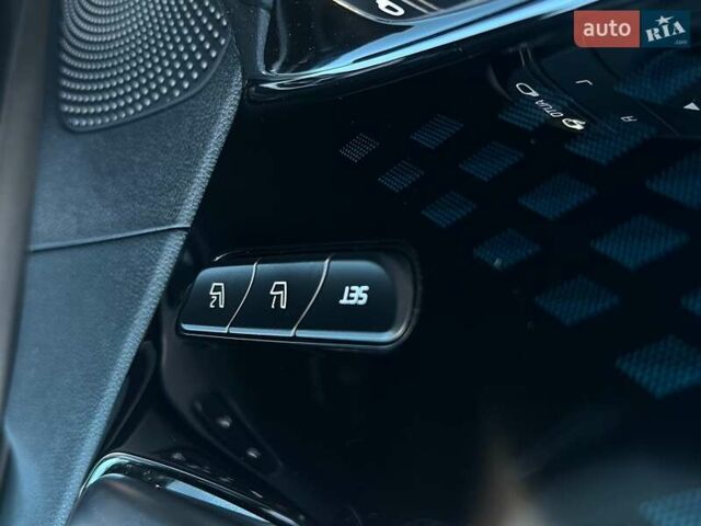 Серый Киа Niro, объемом двигателя 0 л и пробегом 97 тыс. км за 22200 $, фото 31 на Automoto.ua