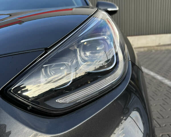 Серый Киа Niro, объемом двигателя 0 л и пробегом 86 тыс. км за 23400 $, фото 20 на Automoto.ua