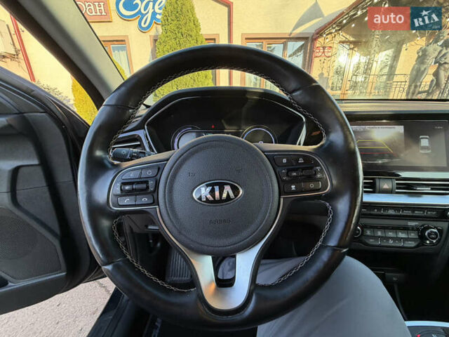 Серый Киа Niro, объемом двигателя 0 л и пробегом 157 тыс. км за 18350 $, фото 32 на Automoto.ua