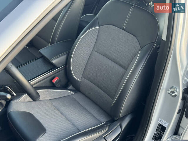 Серый Киа Niro, объемом двигателя 0 л и пробегом 139 тыс. км за 17999 $, фото 32 на Automoto.ua