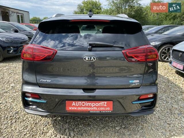 Серый Киа Niro, объемом двигателя 0 л и пробегом 66 тыс. км за 24200 $, фото 13 на Automoto.ua