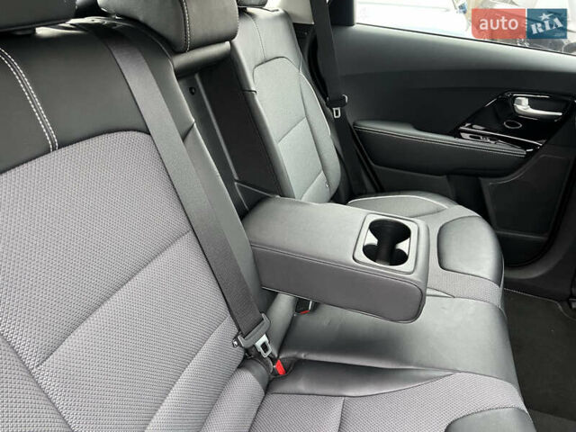 Серый Киа Niro, объемом двигателя 0 л и пробегом 107 тыс. км за 20903 $, фото 36 на Automoto.ua