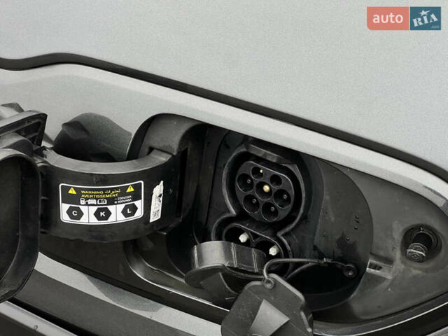 Серый Киа Niro, объемом двигателя 0 л и пробегом 107 тыс. км за 20903 $, фото 76 на Automoto.ua