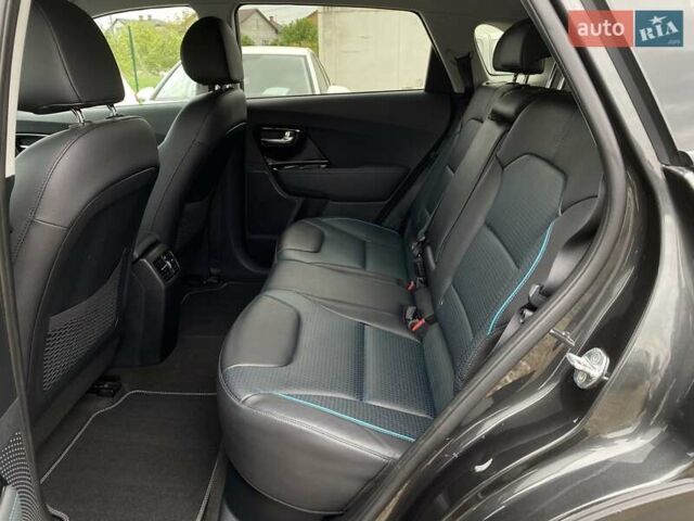Серый Киа Niro, объемом двигателя 0 л и пробегом 86 тыс. км за 24400 $, фото 70 на Automoto.ua