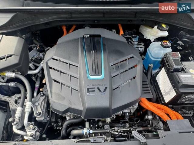 Сірий Кіа Niro, об'ємом двигуна 0 л та пробігом 99 тис. км за 18450 $, фото 26 на Automoto.ua