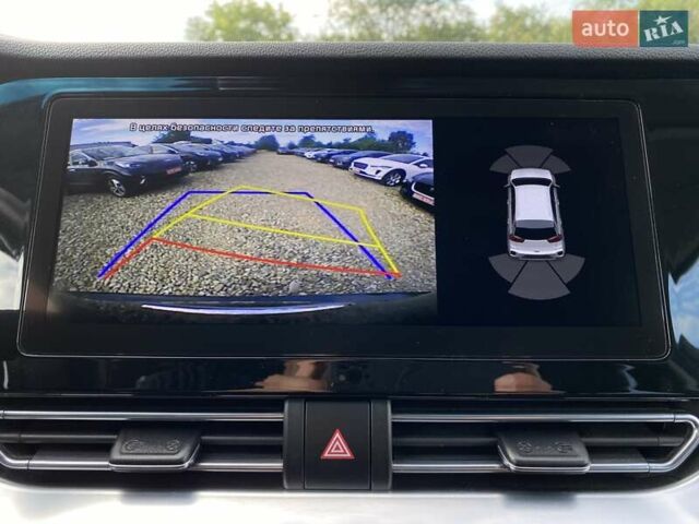 Серый Киа Niro, объемом двигателя 0 л и пробегом 66 тыс. км за 24200 $, фото 8 на Automoto.ua