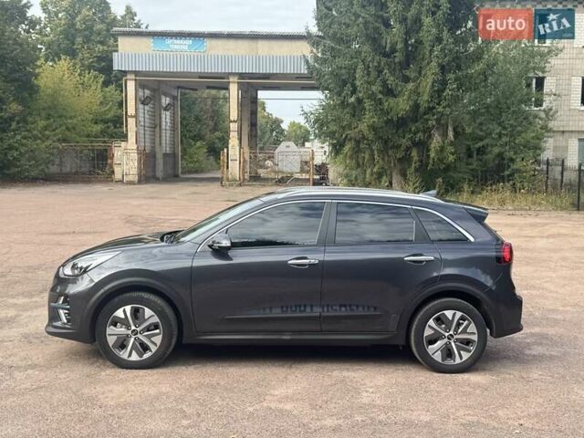 Сірий Кіа Niro, об'ємом двигуна 0 л та пробігом 99 тис. км за 18450 $, фото 14 на Automoto.ua