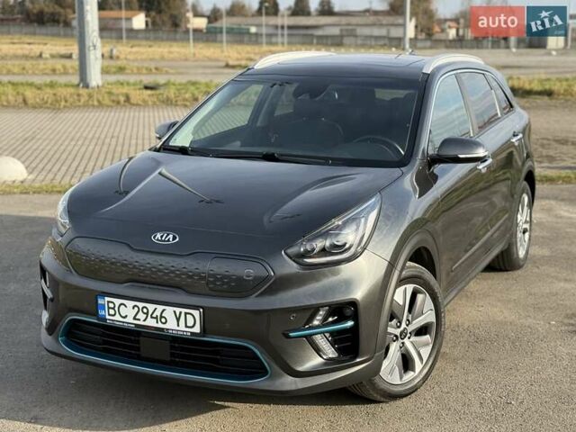 Сірий Кіа Niro, об'ємом двигуна 0 л та пробігом 88 тис. км за 21700 $, фото 4 на Automoto.ua
