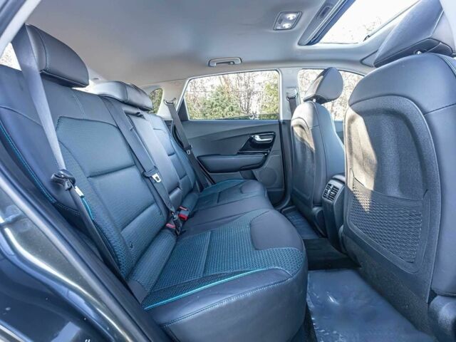 Серый Киа Niro, объемом двигателя 0 л и пробегом 25 тыс. км за 11900 $, фото 13 на Automoto.ua