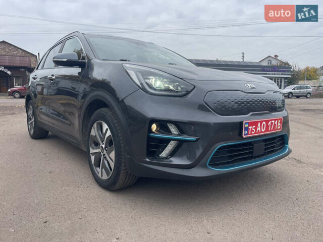 Киа Niro 2021 в Бахмаче на Automoto.ua Серый Киа Niro, объемом двигателя 0 л и пробегом 139 тыс. км за 17900 $, фото 4 на Automoto.ua