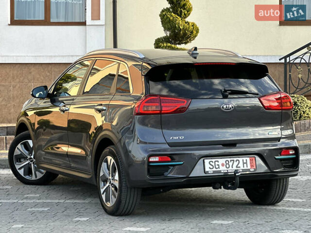 Серый Киа Niro, объемом двигателя 0 л и пробегом 38 тыс. км за 19999 $, фото 25 на Automoto.ua