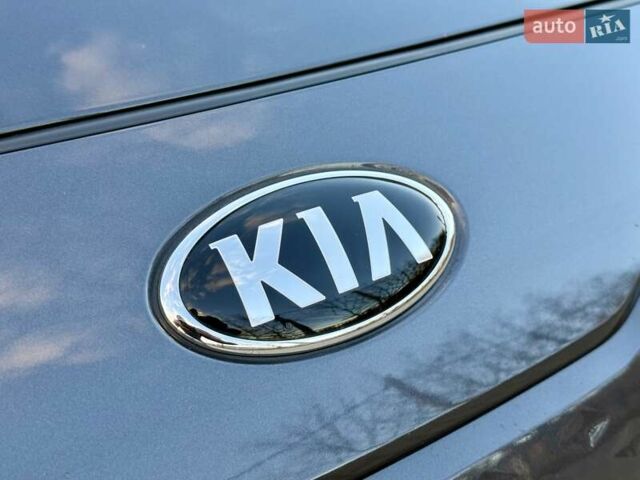 Киа Niro 2021 в Бердичеве на Automoto.ua Серый Киа Niro, объемом двигателя 0 л и пробегом 82 тыс. км за 19250 $, фото 25 на Automoto.ua