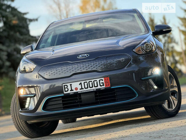 Сірий Кіа Niro, об'ємом двигуна 0 л та пробігом 54 тис. км за 18300 $, фото 11 на Automoto.ua