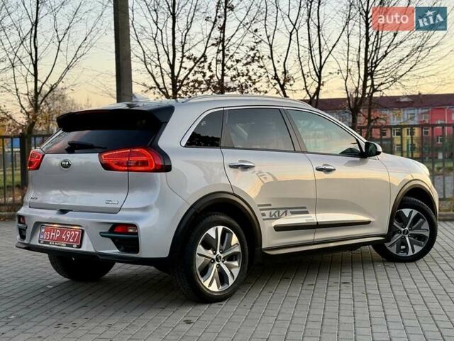 Киа Niro 2021 в Бердичеве на Automoto.ua Серый Киа Niro, объемом двигателя 0 л и пробегом 70 тыс. км за 21350 $, фото 20 на Automoto.ua