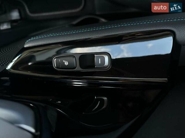 Серый Киа Niro, объемом двигателя 0 л и пробегом 97 тыс. км за 22200 $, фото 62 на Automoto.ua