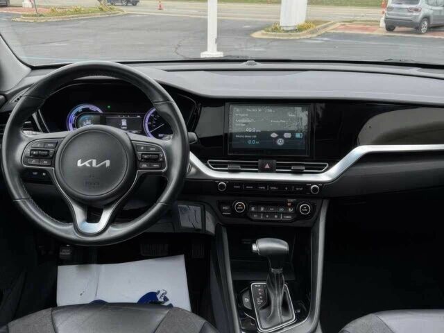 Серый Киа Niro, объемом двигателя 1.6 л и пробегом 26 тыс. км за 13500 $, фото 6 на Automoto.ua
