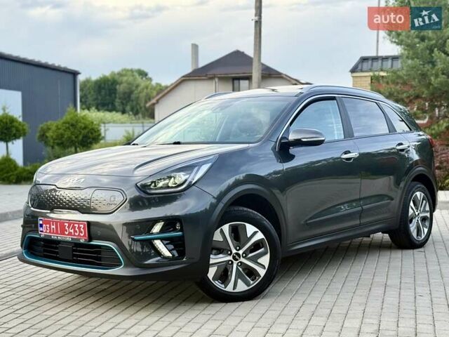 Сірий Кіа Niro, об'ємом двигуна 0 л та пробігом 84 тис. км за 18950 $, фото 9 на Automoto.ua