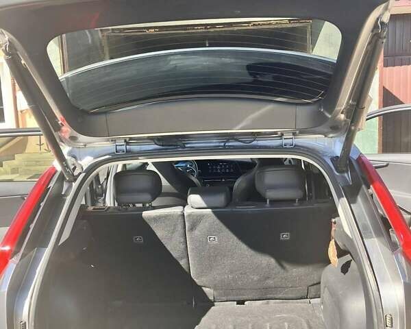 Серый Киа Niro, объемом двигателя 0 л и пробегом 133 тыс. км за 20700 $, фото 16 на Automoto.ua
