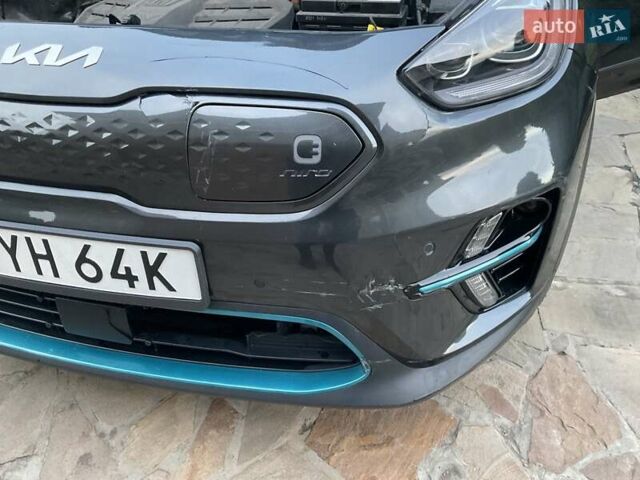 Серый Киа Niro, объемом двигателя 0 л и пробегом 82 тыс. км за 15999 $, фото 15 на Automoto.ua