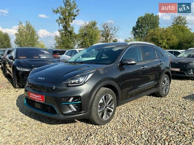 Сірий Кіа Niro, об'ємом двигуна 0 л та пробігом 73 тис. км за 23900 $, фото 19 на Automoto.ua
