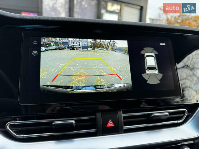 Серый Киа Niro, объемом двигателя 0 л и пробегом 37 тыс. км за 24800 $, фото 52 на Automoto.ua