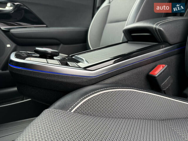 Серый Киа Niro, объемом двигателя 0 л и пробегом 70 тыс. км за 24400 $, фото 4 на Automoto.ua