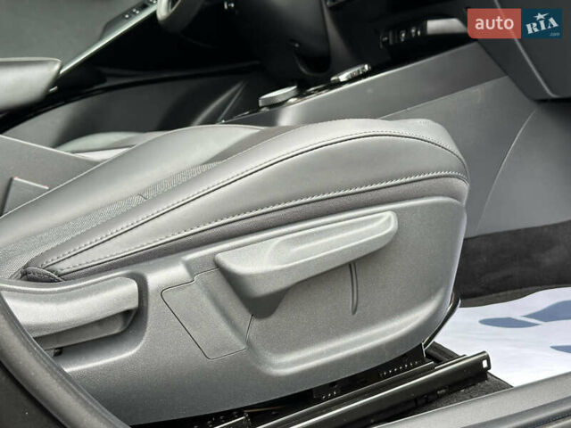 Серый Киа Niro, объемом двигателя 0 л и пробегом 120 тыс. км за 21850 $, фото 61 на Automoto.ua