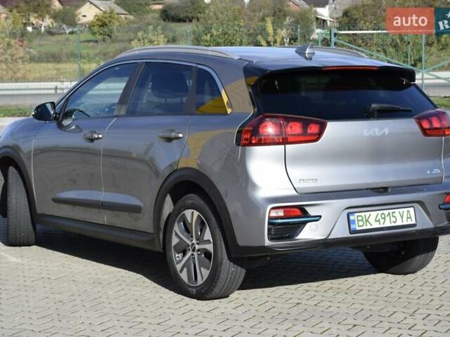 Серый Киа Niro, объемом двигателя 0 л и пробегом 98 тыс. км за 19500 $, фото 41 на Automoto.ua