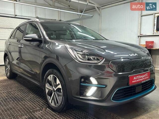 Серый Киа Niro, объемом двигателя 0 л и пробегом 37 тыс. км за 24900 $, фото 22 на Automoto.ua