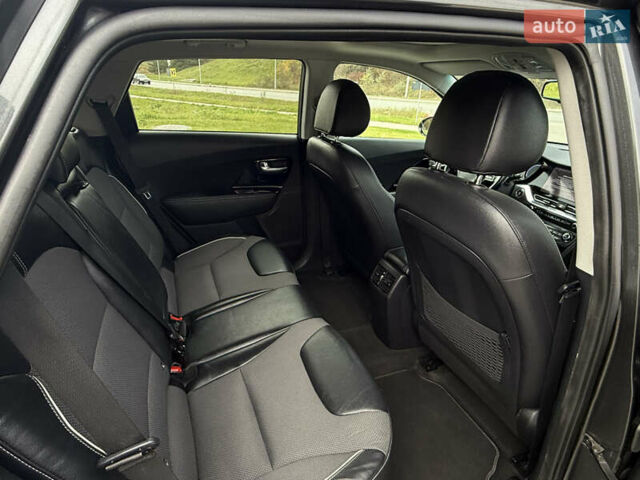 Сірий Кіа Niro, об'ємом двигуна 0 л та пробігом 81 тис. км за 18700 $, фото 20 на Automoto.ua