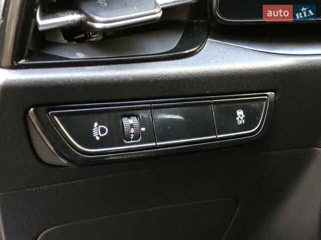 Киа Niro 2022 в Николаеве на Automoto.ua Серый Киа Niro, объемом двигателя 0 л и пробегом 105 тыс. км за 21700 $, фото 19 на Automoto.ua