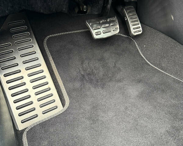 Серый Киа Niro, объемом двигателя 0 л и пробегом 37 тыс. км за 24400 $, фото 44 на Automoto.ua