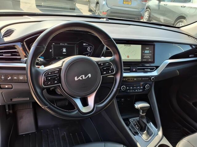 Сірий Кіа Niro, об'ємом двигуна 0 л та пробігом 40 тис. км за 14000 $, фото 8 на Automoto.ua