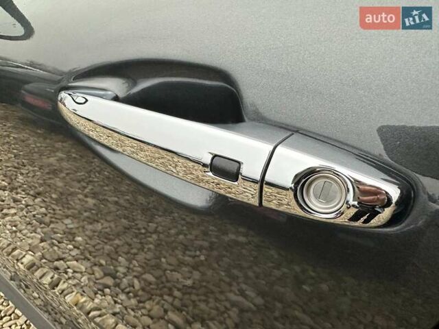 Серый Киа Niro, объемом двигателя 0 л и пробегом 37 тыс. км за 24900 $, фото 28 на Automoto.ua