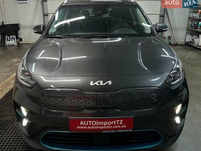 Серый Киа Niro, объемом двигателя 0 л и пробегом 37 тыс. км за 24900 $, фото 23 на Automoto.ua