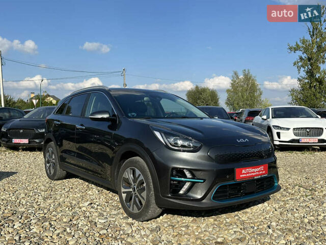Серый Киа Niro, объемом двигателя 0 л и пробегом 73 тыс. км за 23900 $, фото 24 на Automoto.ua
