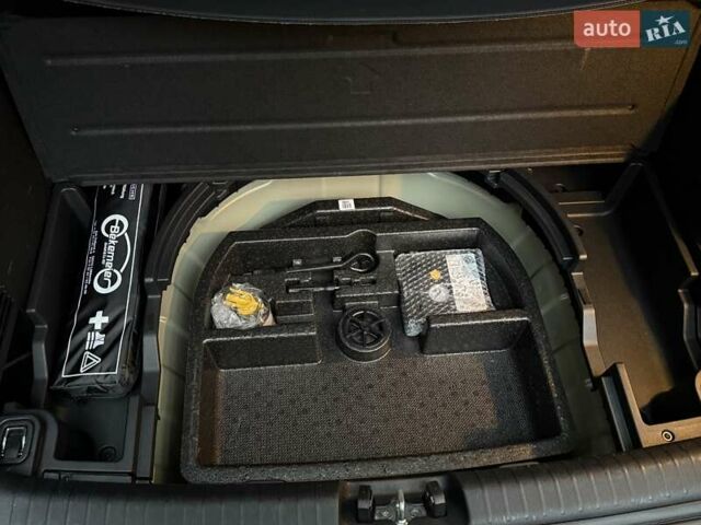 Сірий Кіа Niro, об'ємом двигуна 0 л та пробігом 72 тис. км за 22999 $, фото 79 на Automoto.ua