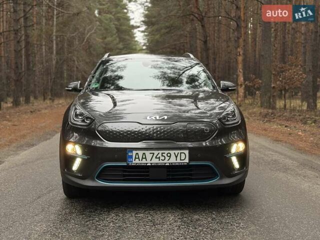 Сірий Кіа Niro, об'ємом двигуна 0 л та пробігом 72 тис. км за 22999 $, фото 1 на Automoto.ua