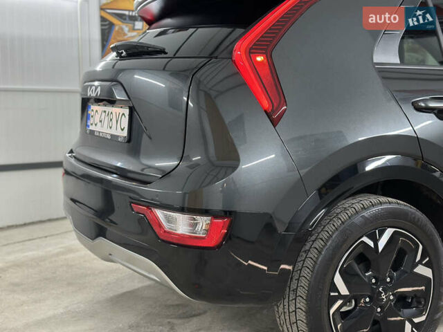 Серый Киа Niro, объемом двигателя 0 л и пробегом 120 тыс. км за 20900 $, фото 37 на Automoto.ua