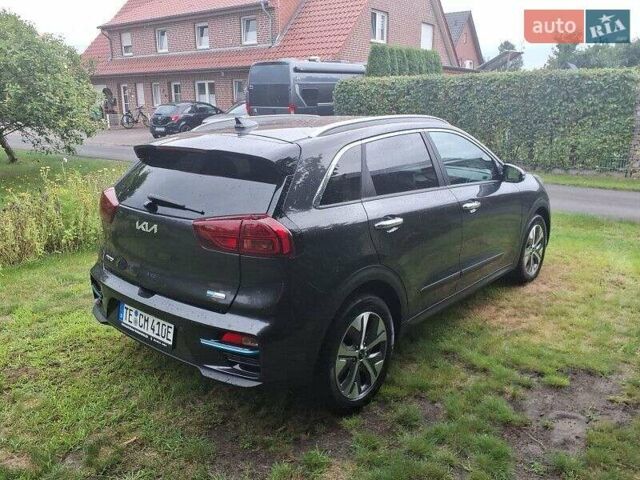 Сірий Кіа Niro, об'ємом двигуна 0 л та пробігом 72 тис. км за 22999 $, фото 104 на Automoto.ua