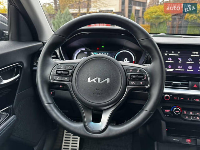 Серый Киа Niro, объемом двигателя 0 л и пробегом 37 тыс. км за 24800 $, фото 44 на Automoto.ua