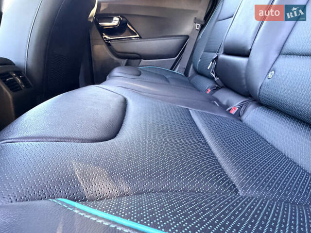 Сірий Кіа Niro, об'ємом двигуна 0 л та пробігом 60 тис. км за 22400 $, фото 21 на Automoto.ua