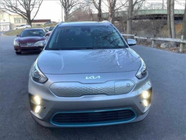 Серый Киа Niro, объемом двигателя 0 л и пробегом 16 тыс. км за 14000 $, фото 1 на Automoto.ua