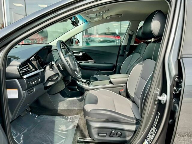 Сірий Кіа Niro, об'ємом двигуна 0 л та пробігом 26 тис. км за 6500 $, фото 6 на Automoto.ua