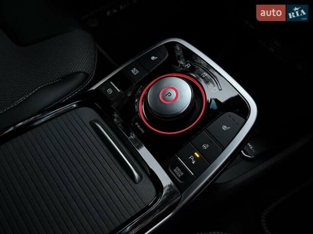 Сірий Кіа Niro, об'ємом двигуна 0 л та пробігом 72 тис. км за 22999 $, фото 60 на Automoto.ua