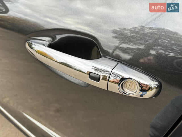 Серый Киа Niro, объемом двигателя 0 л и пробегом 37 тыс. км за 24800 $, фото 11 на Automoto.ua