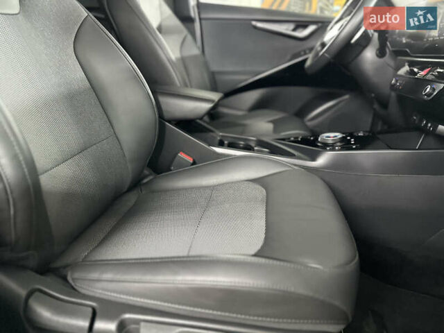 Серый Киа Niro, объемом двигателя 0 л и пробегом 120 тыс. км за 20900 $, фото 79 на Automoto.ua