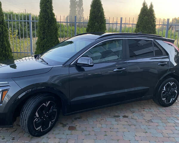 Сірий Кіа Niro, об'ємом двигуна 0 л та пробігом 62 тис. км за 22500 $, фото 5 на Automoto.ua
