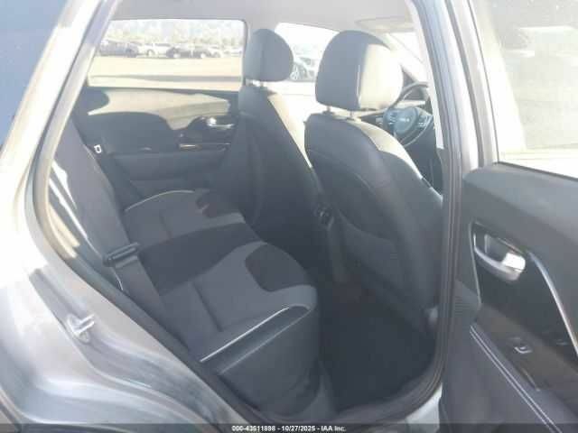 Серый Киа Niro, объемом двигателя 0 л и пробегом 62 тыс. км за 4900 $, фото 7 на Automoto.ua